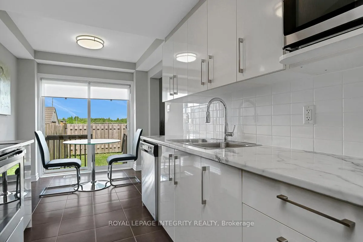 Photo 19 of 352 Axis Way, Ottawa, Mer Bleue/Bradley Estates/Anderson Park — HOMEH