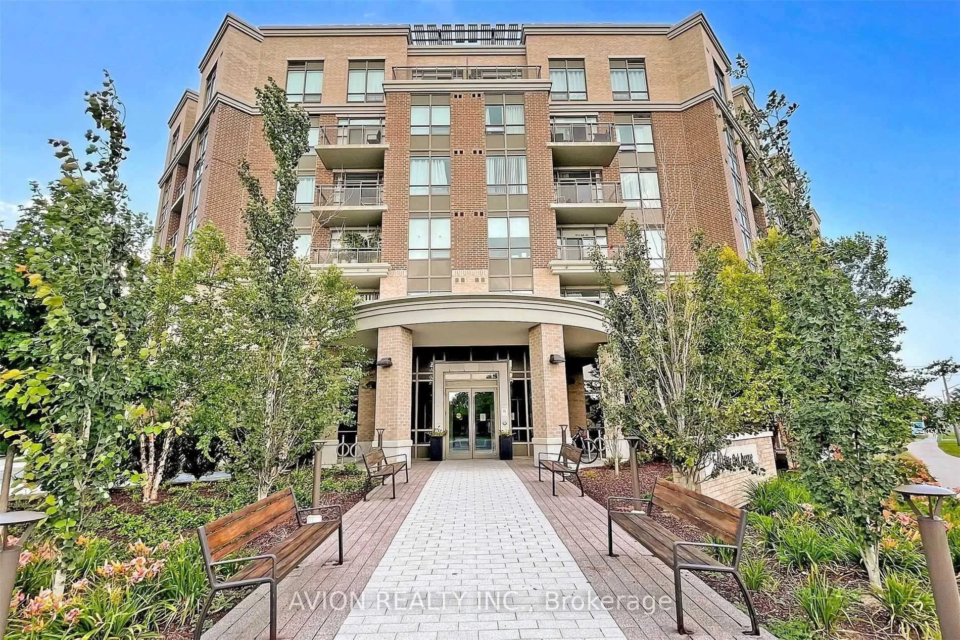 Photo 2 of Unit 629, 540 Bur Oak Avenue, Markham, Berczy — HOMEH