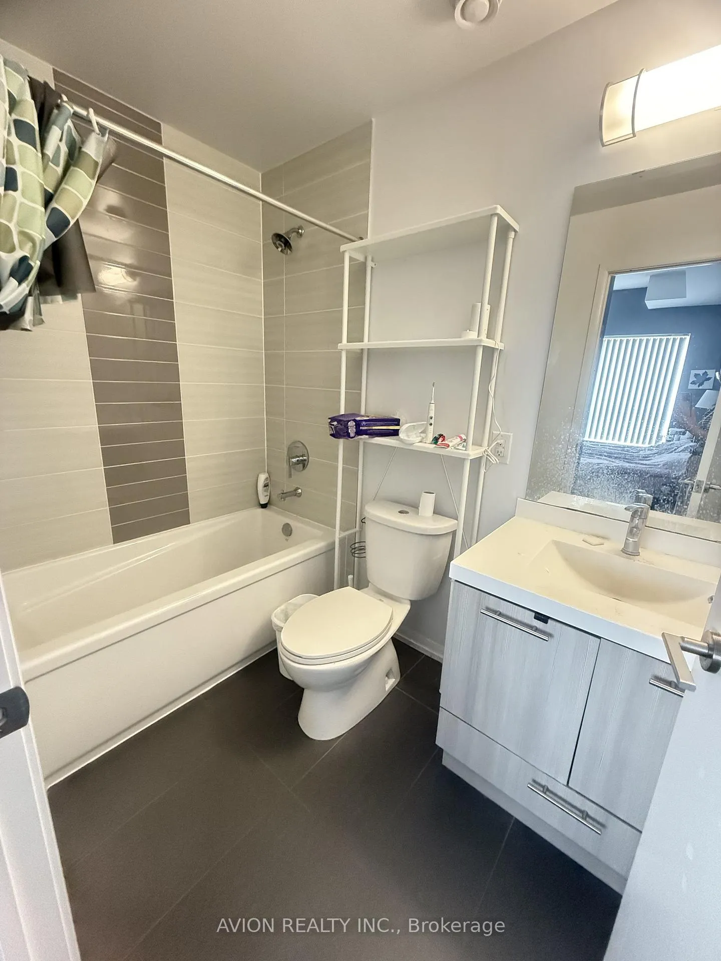 Photo 14 of Unit 629, 540 Bur Oak Avenue, Markham, Berczy — HOMEH