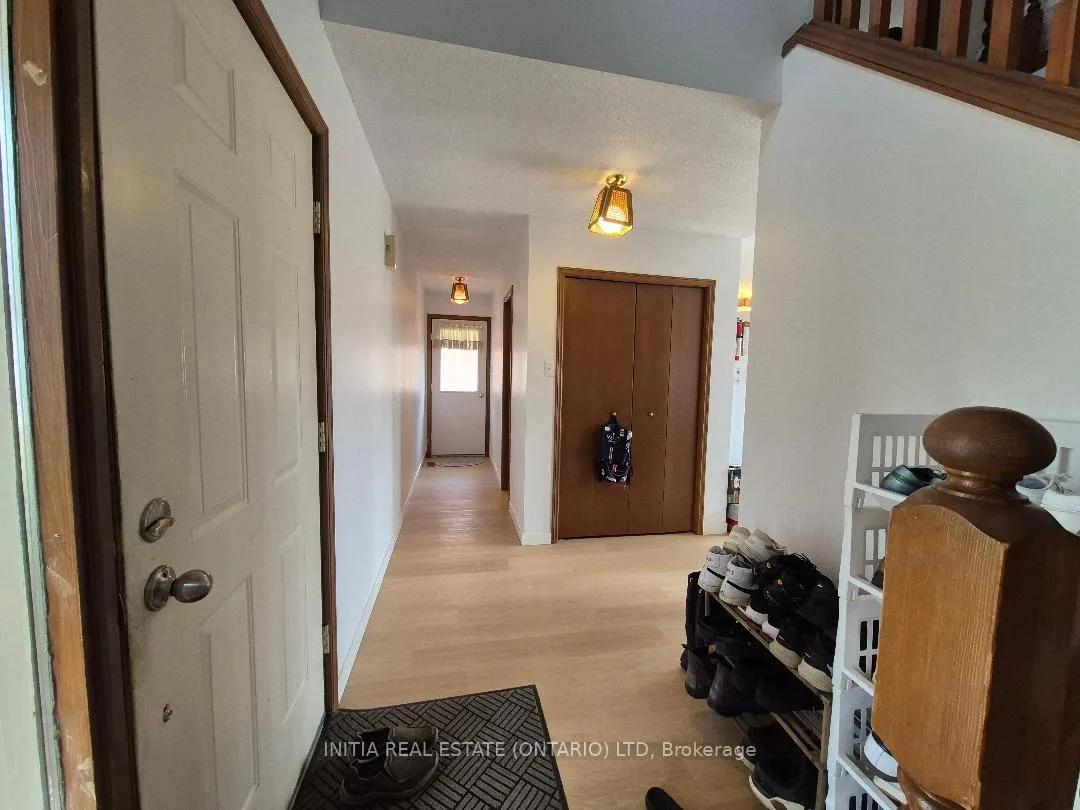 Photo 2 of 176 Chepstow Close, London, North K — HOMEH