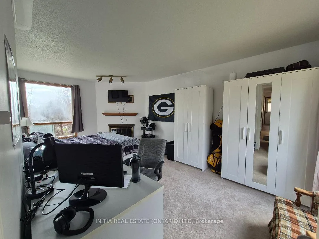 Photo 8 of 176 Chepstow Close, London, North K — HOMEH