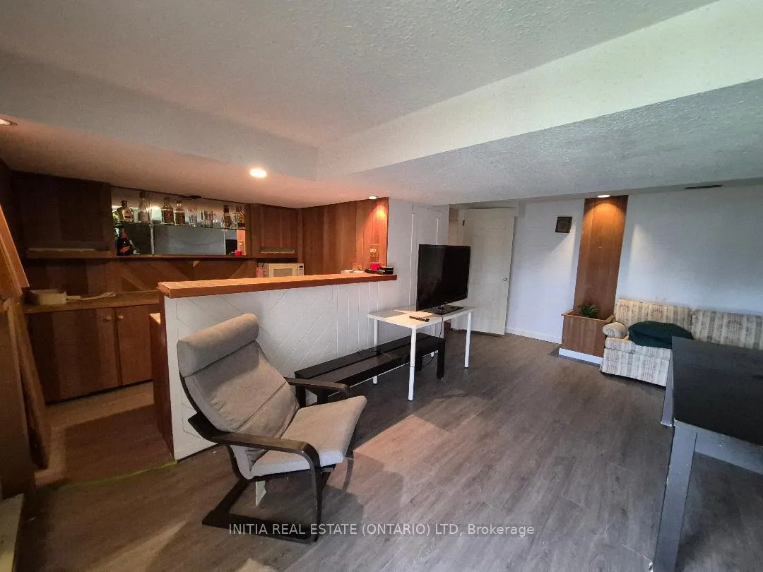 Photo 14 of 176 Chepstow Close, London, North K — HOMEH