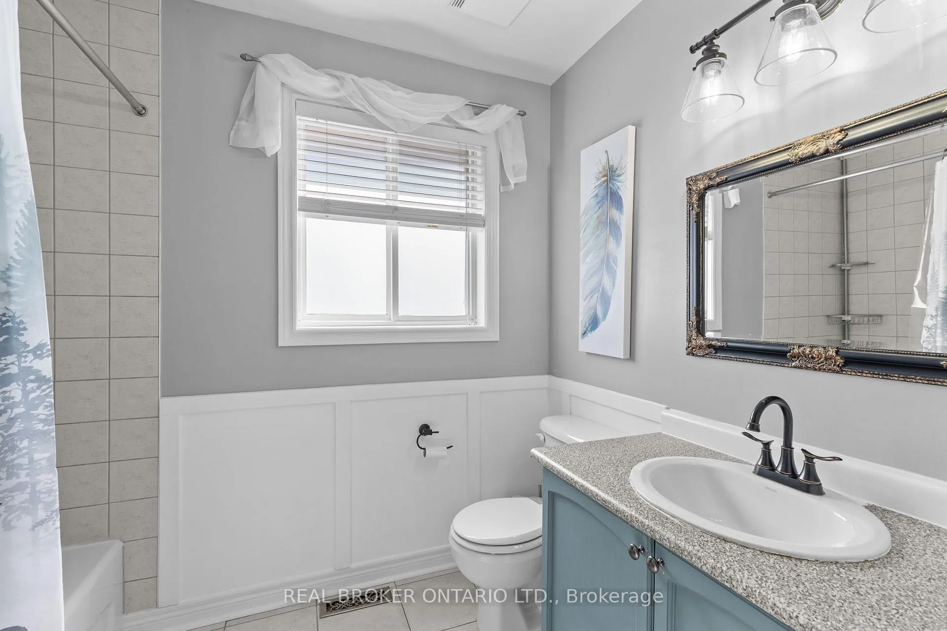 Photo 20 of 17 Cranberry Lane, Barrie, 400 West — HOMEH