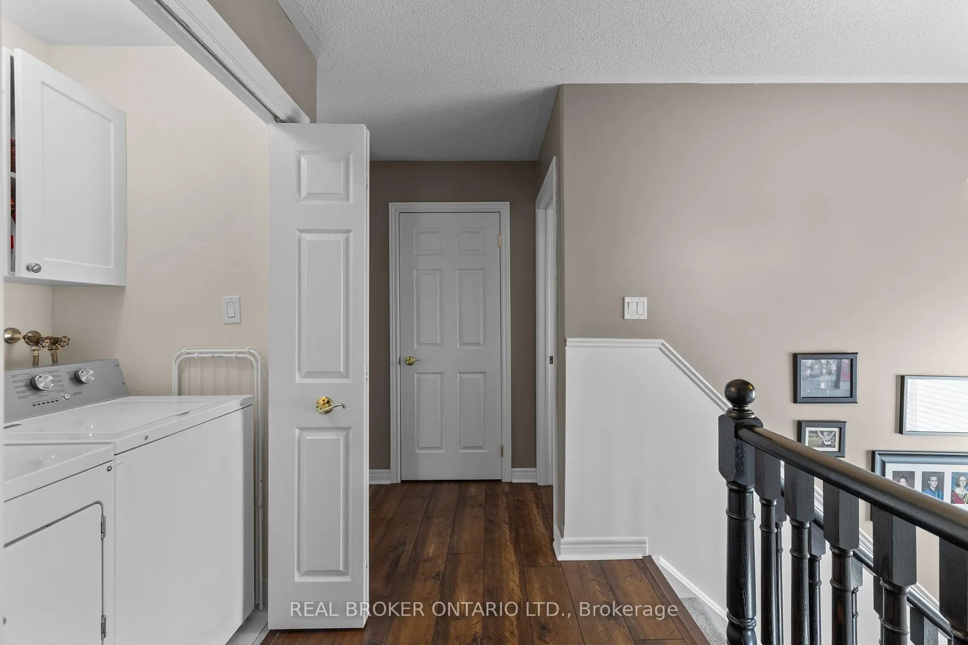 Photo 23 of 17 Cranberry Lane, Barrie, 400 West — HOMEH