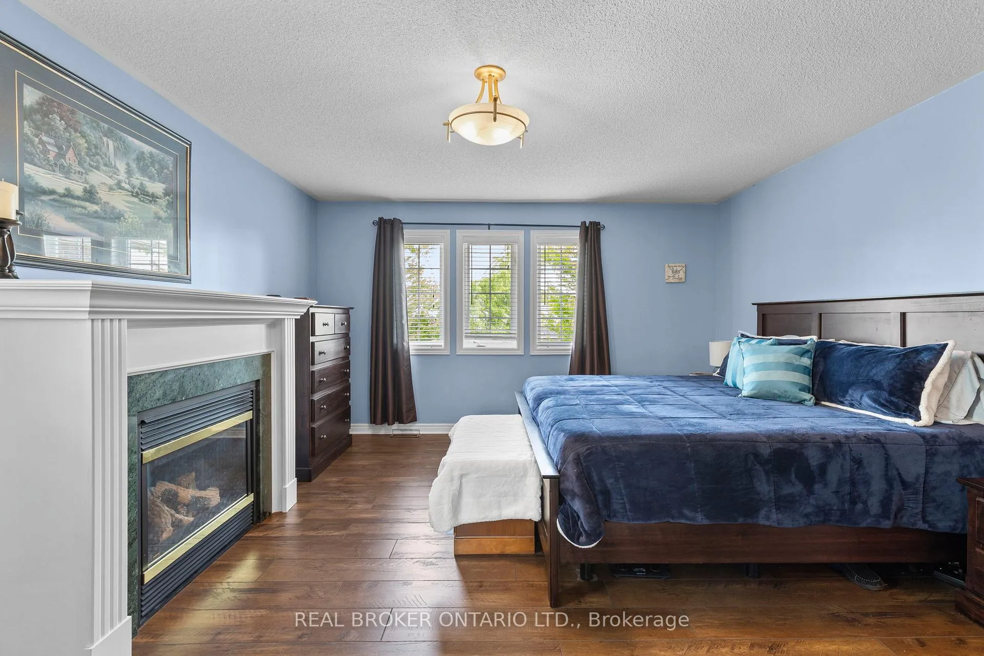 Photo 24 of 17 Cranberry Lane, Barrie, 400 West — HOMEH