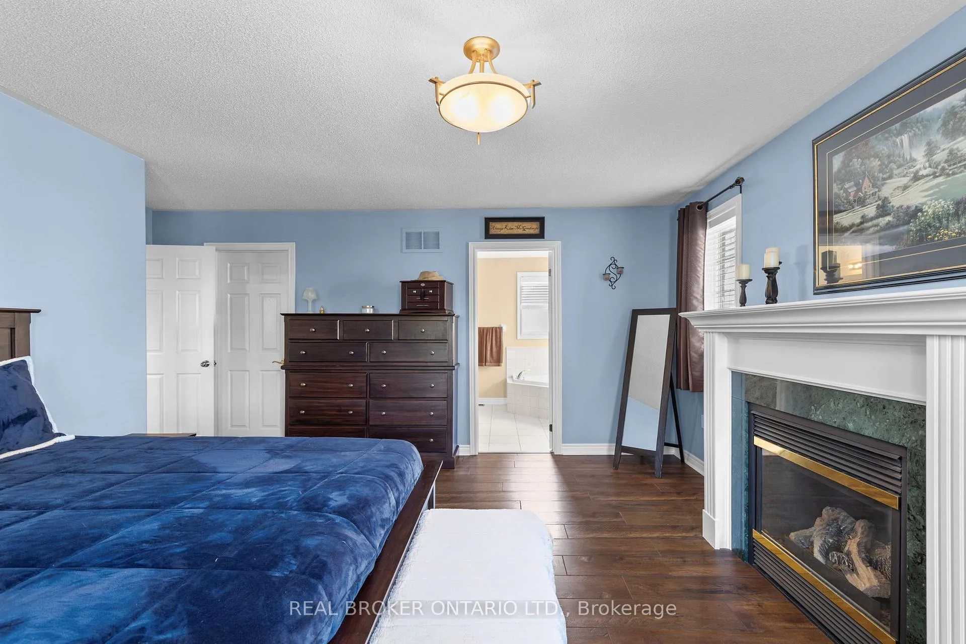 Photo 25 of 17 Cranberry Lane, Barrie, 400 West — HOMEH