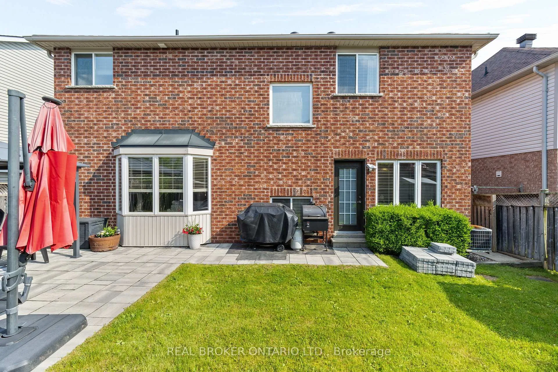 Photo 35 of 17 Cranberry Lane, Barrie, 400 West — HOMEH