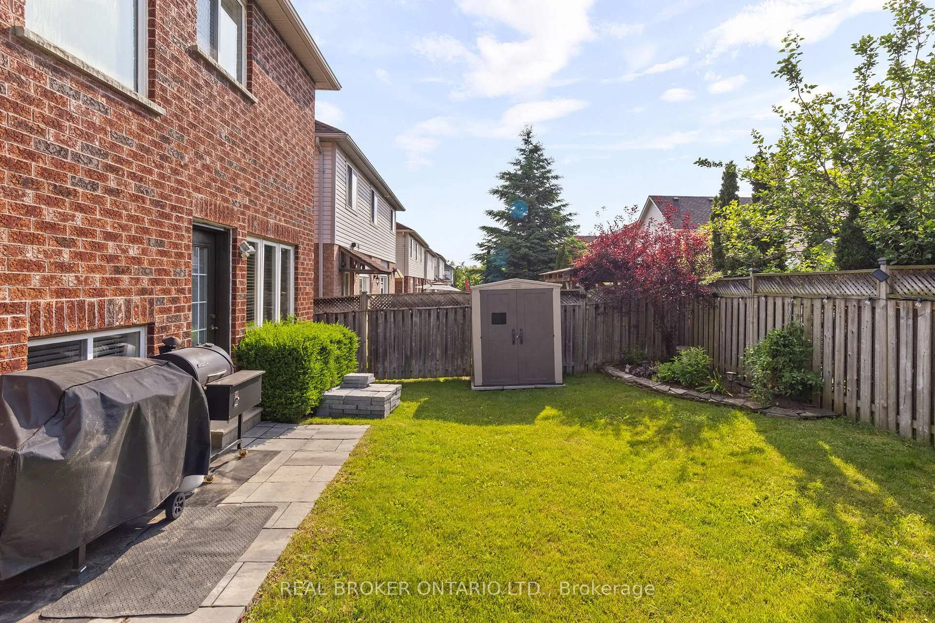 Photo 37 of 17 Cranberry Lane, Barrie, 400 West — HOMEH