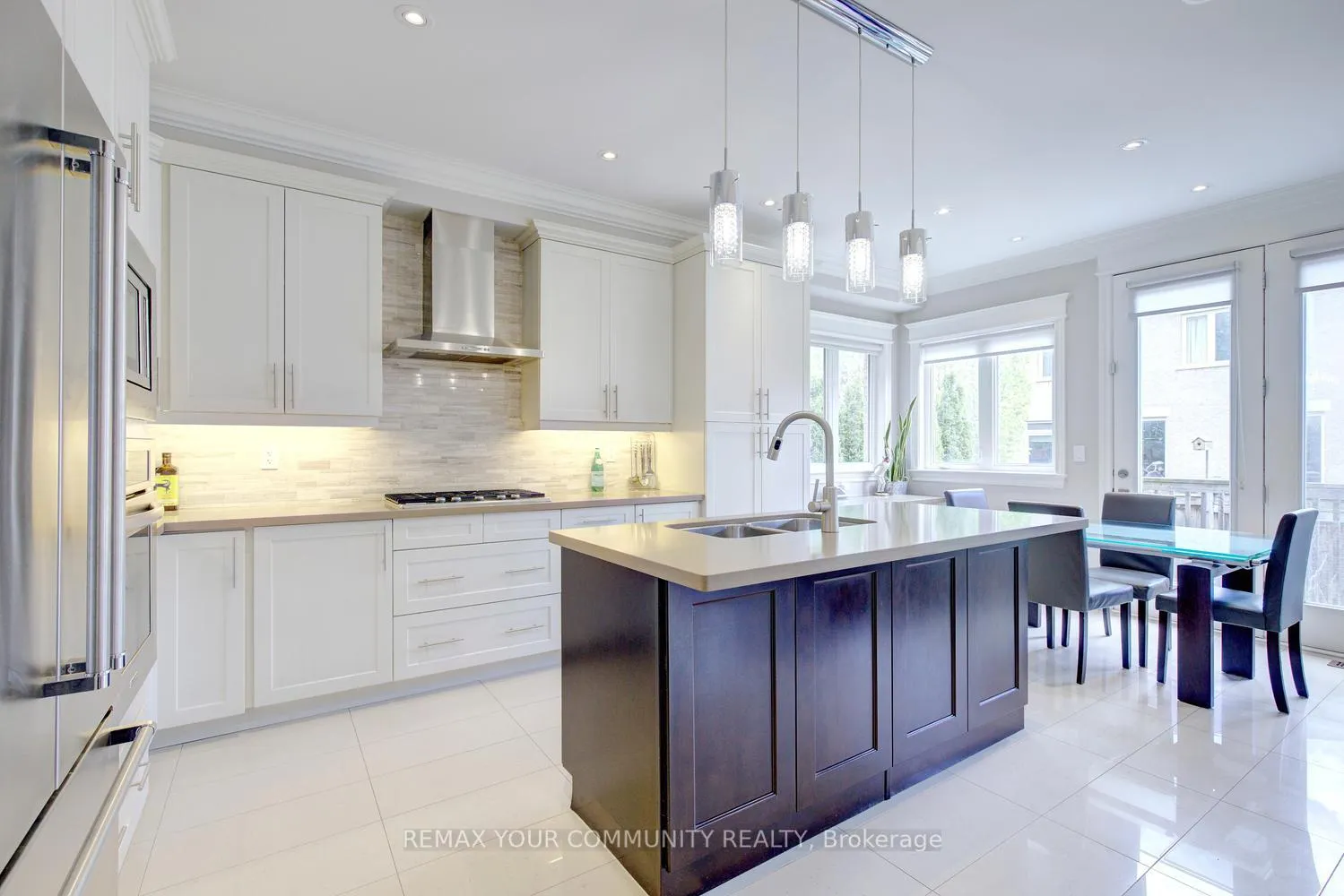 Photo 15 of 41 Big Rock Drive, Vaughan, Patterson — HOMEH