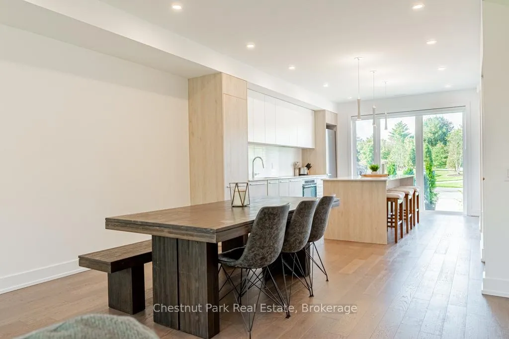 Photo 5 of 29 Rockmount Crescent, Gravenhurst, Muskoka (S) — HOMEH