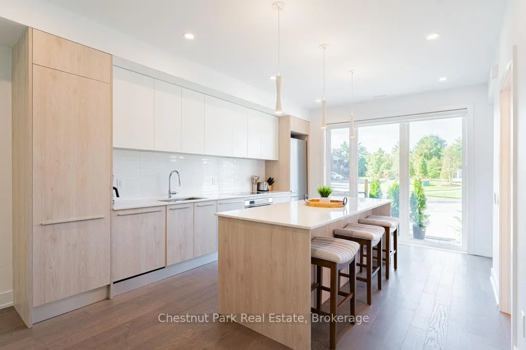 Photo 8 of 29 Rockmount Crescent, Gravenhurst, Muskoka (S) — HOMEH