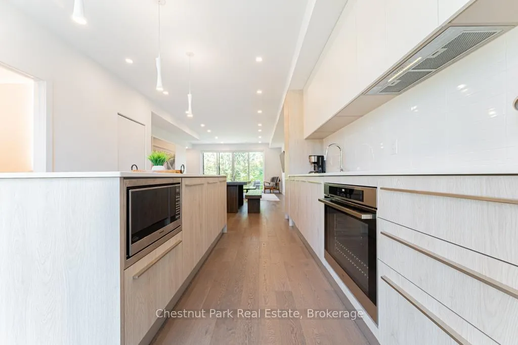 Photo 10 of 29 Rockmount Crescent, Gravenhurst, Muskoka (S) — HOMEH