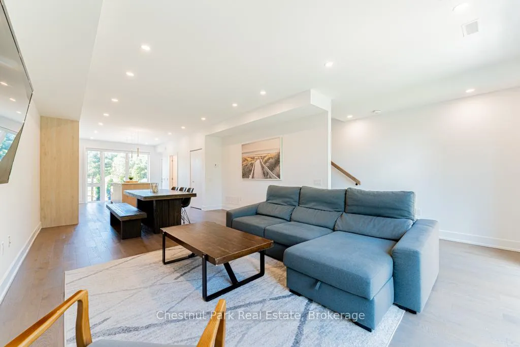 Photo 16 of 29 Rockmount Crescent, Gravenhurst, Muskoka (S) — HOMEH