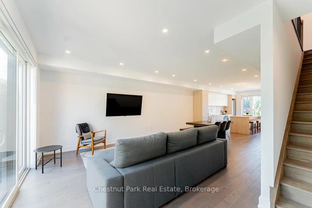 Photo 18 of 29 Rockmount Crescent, Gravenhurst, Muskoka (S) — HOMEH