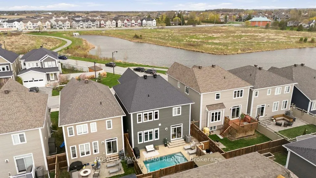 Photo 43 of 91 Cantle Crescent, Ottawa, Goulbourn Twp From Franktown Rd/South To Rideau — HOMEH