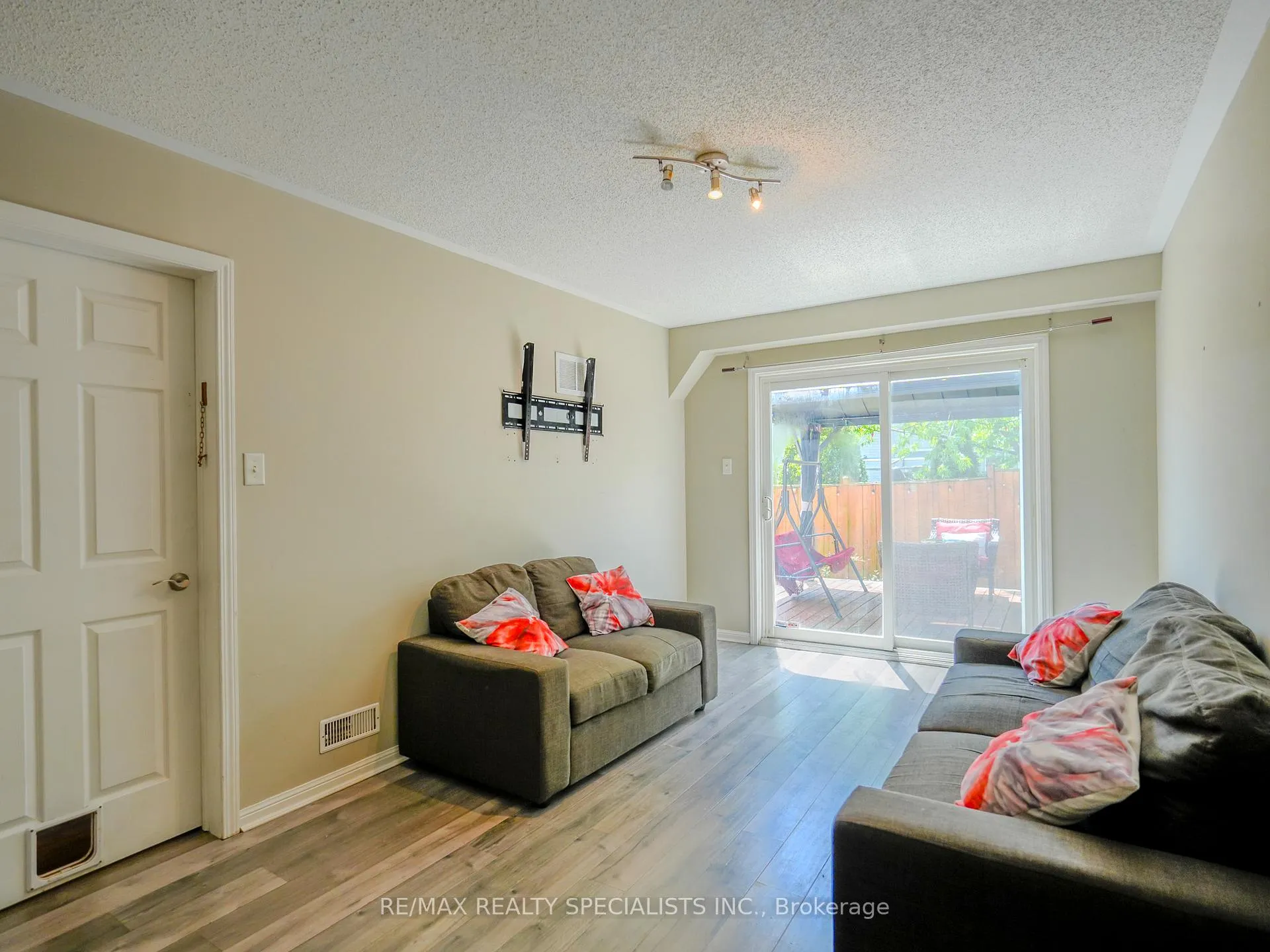 Photo 22 of 94 Seedhouse Lane, Halton Hills, Rural Halton Hills — HOMEH