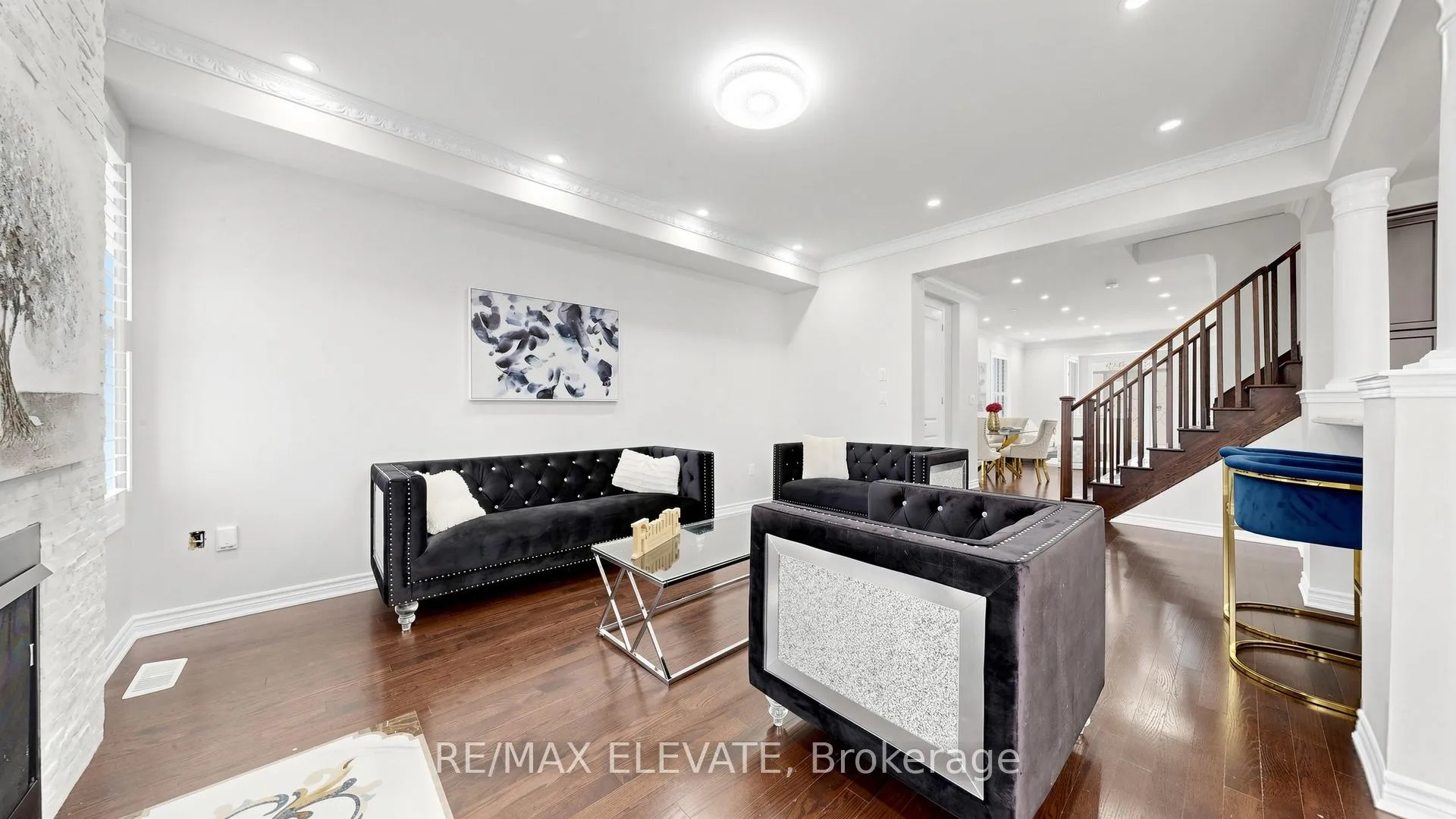Photo 13 of 2425 Moonlight Crescent, Pickering, Rural Pickering — HOMEH
