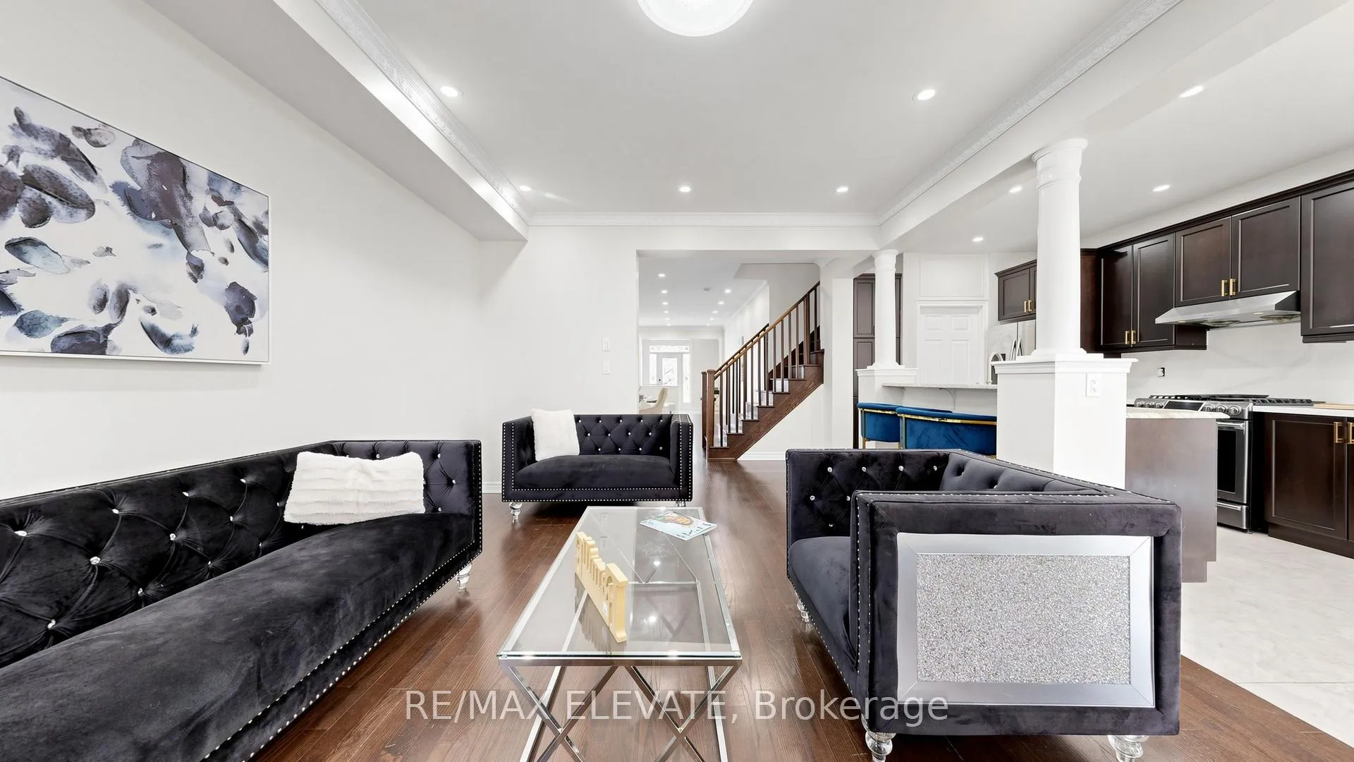 Photo 14 of 2425 Moonlight Crescent, Pickering, Rural Pickering — HOMEH