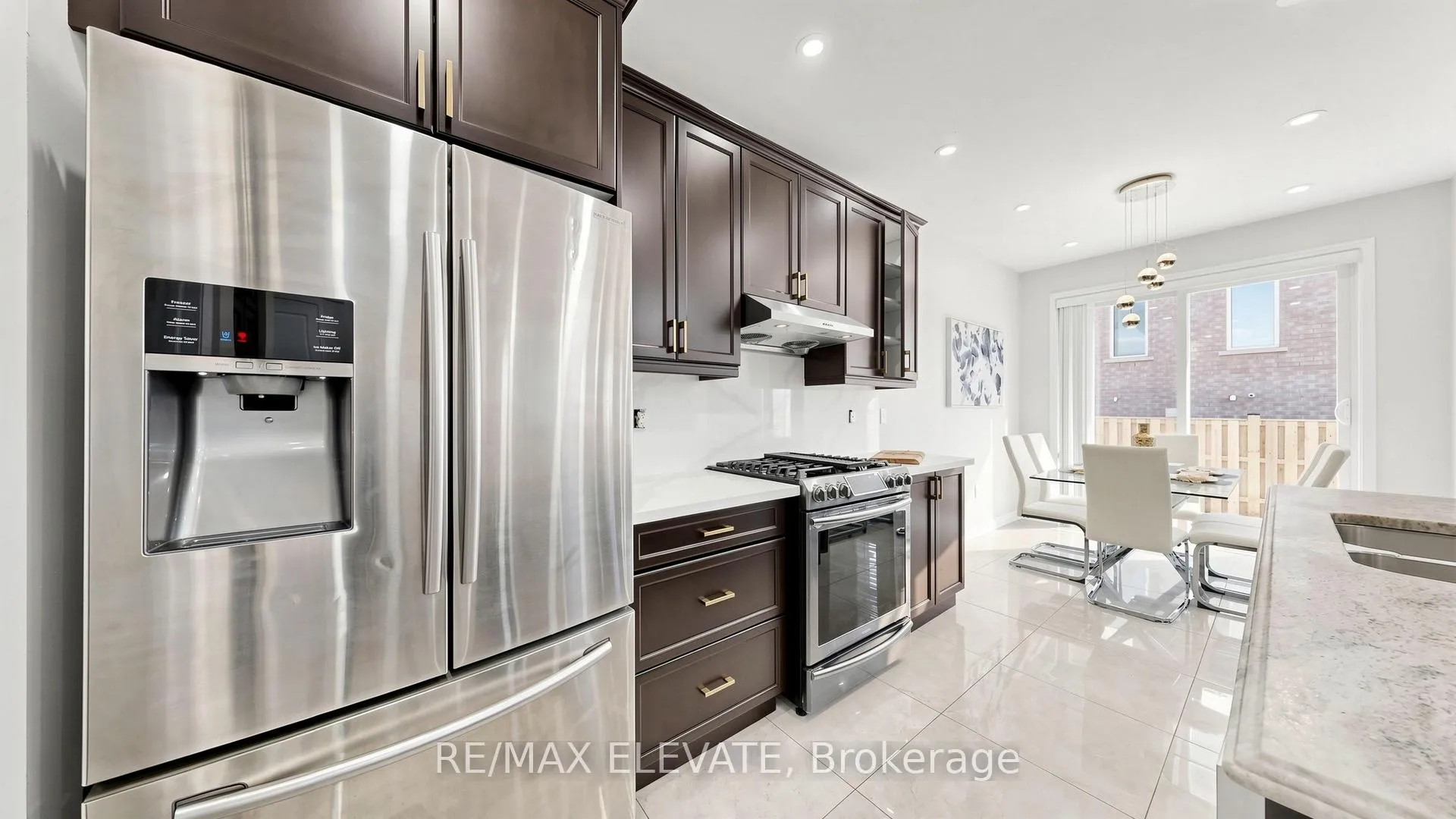 Photo 17 of 2425 Moonlight Crescent, Pickering, Rural Pickering — HOMEH