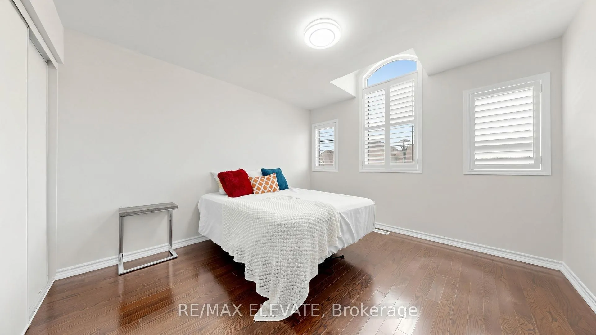 Photo 33 of 2425 Moonlight Crescent, Pickering, Rural Pickering — HOMEH
