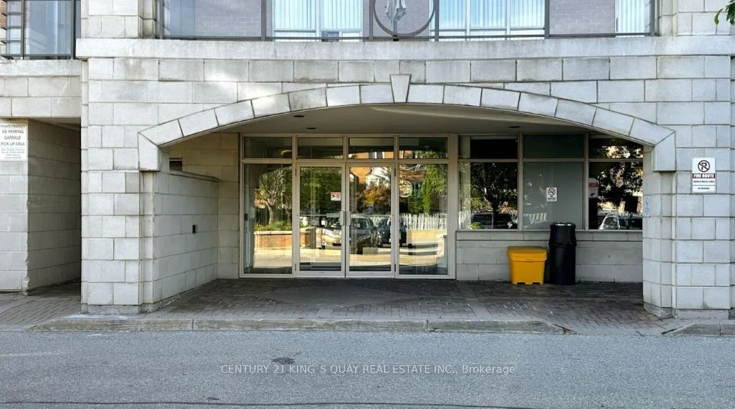 Photo 3 of Unit 303, 130 Pond Drive, Markham, Commerce Valley — HOMEH