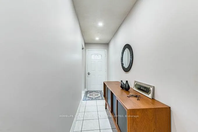 Photo 5 of 18 Pluto Drive, Brampton, Madoc — HOMEH
