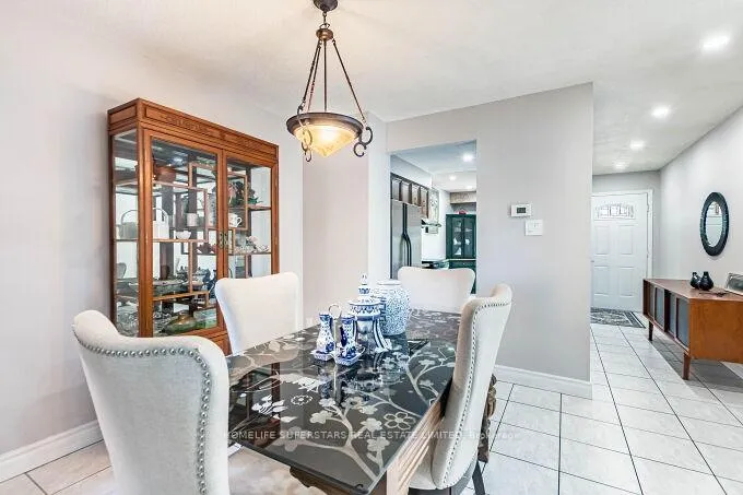 Photo 14 of 18 Pluto Drive, Brampton, Madoc — HOMEH