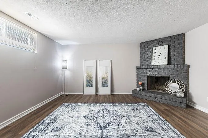 Photo 39 of 18 Pluto Drive, Brampton, Madoc — HOMEH