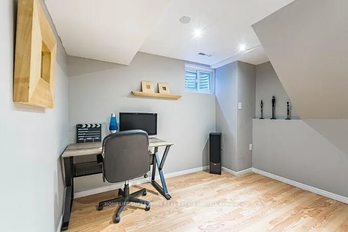 Photo 43 of 18 Pluto Drive, Brampton, Madoc — HOMEH