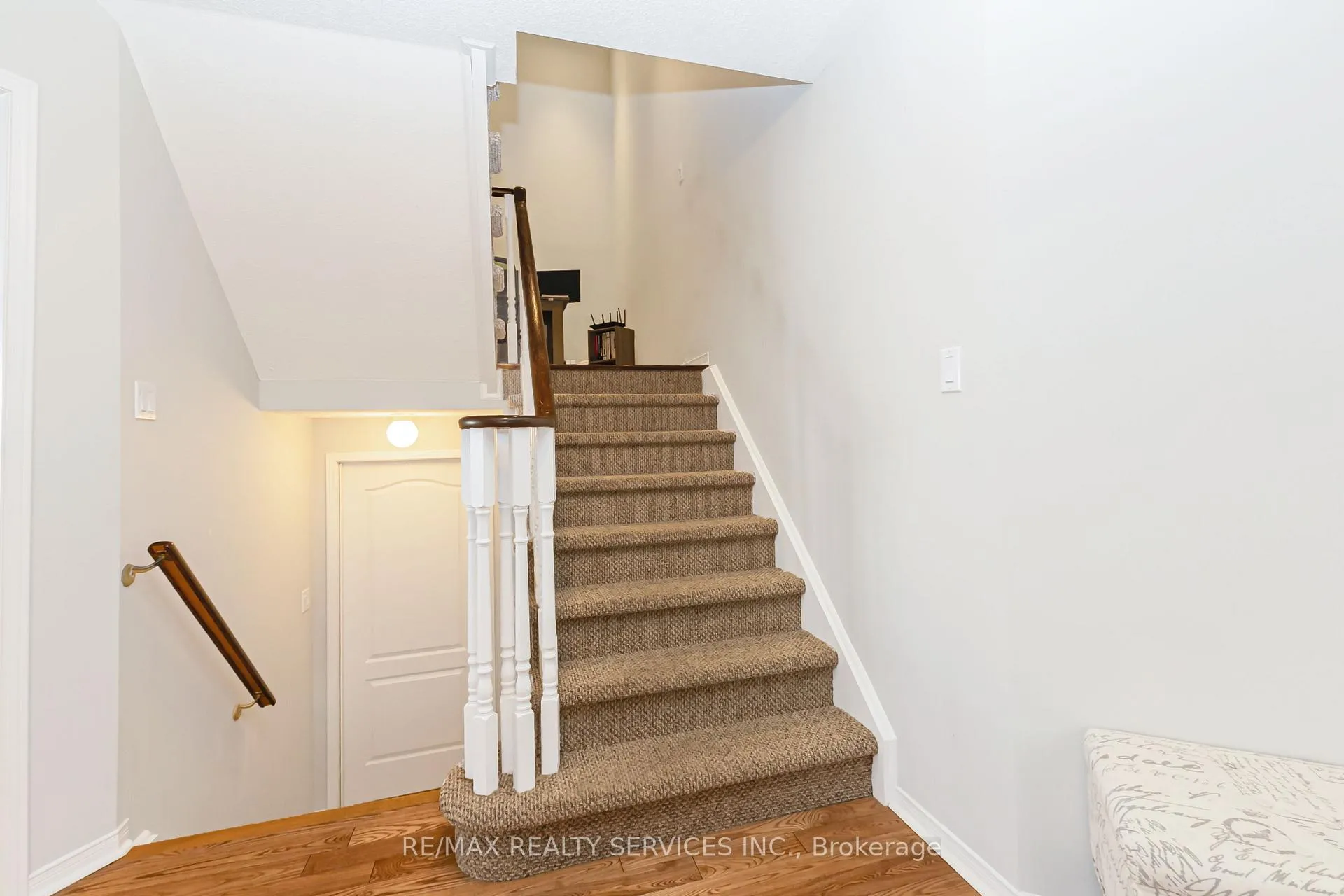 Photo 23 of 295 Queen Mary Drive, Brampton, Fletcher's Meadow — HOMEH
