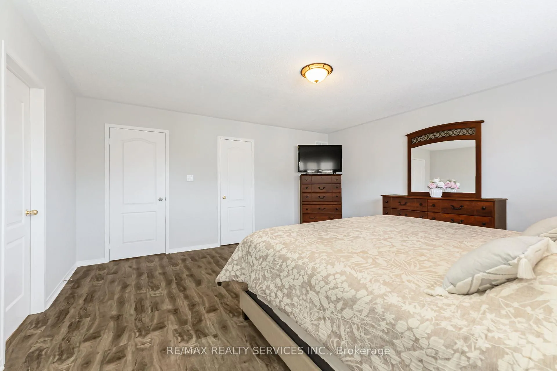 Photo 27 of 295 Queen Mary Drive, Brampton, Fletcher's Meadow — HOMEH