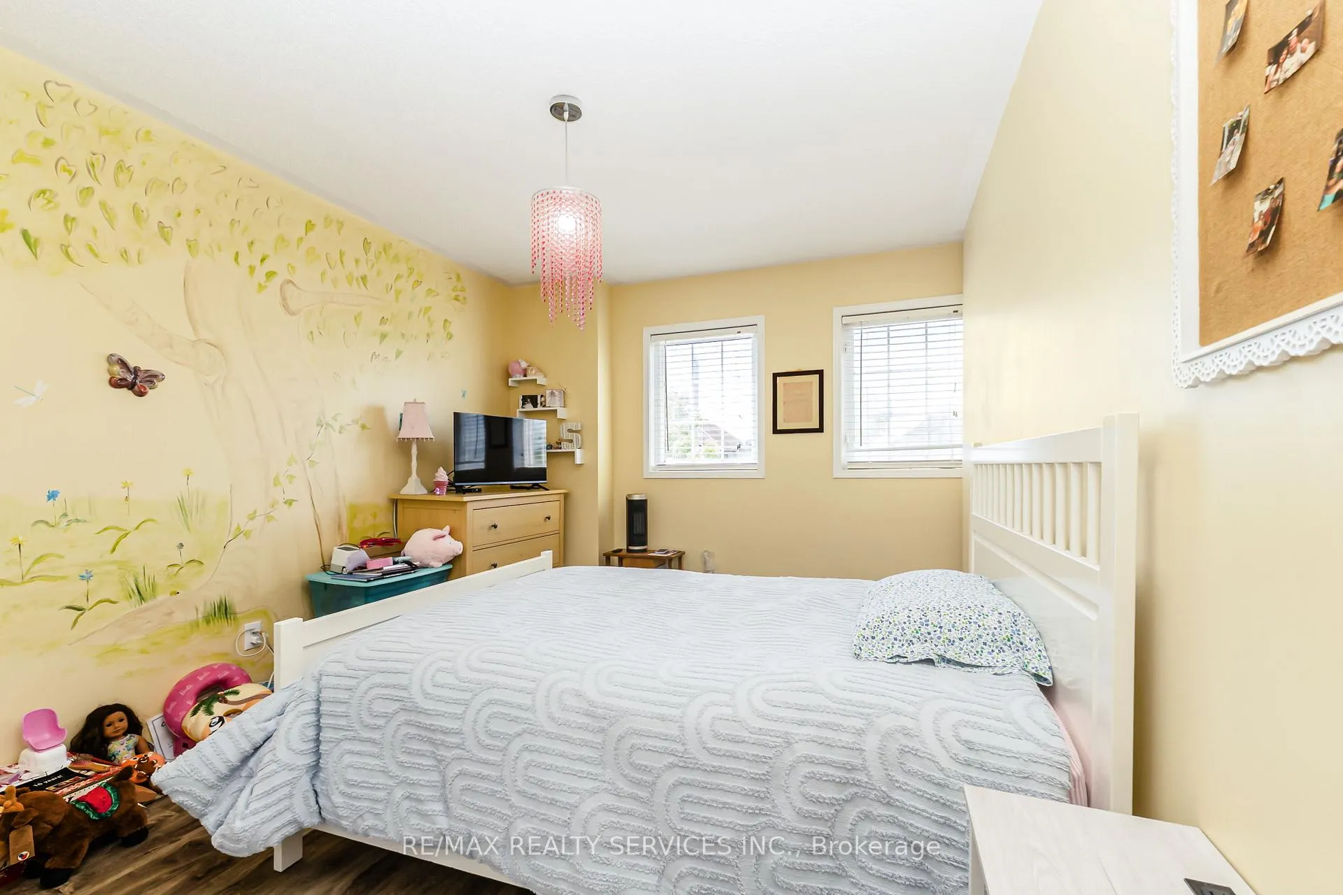 Photo 31 of 295 Queen Mary Drive, Brampton, Fletcher's Meadow — HOMEH