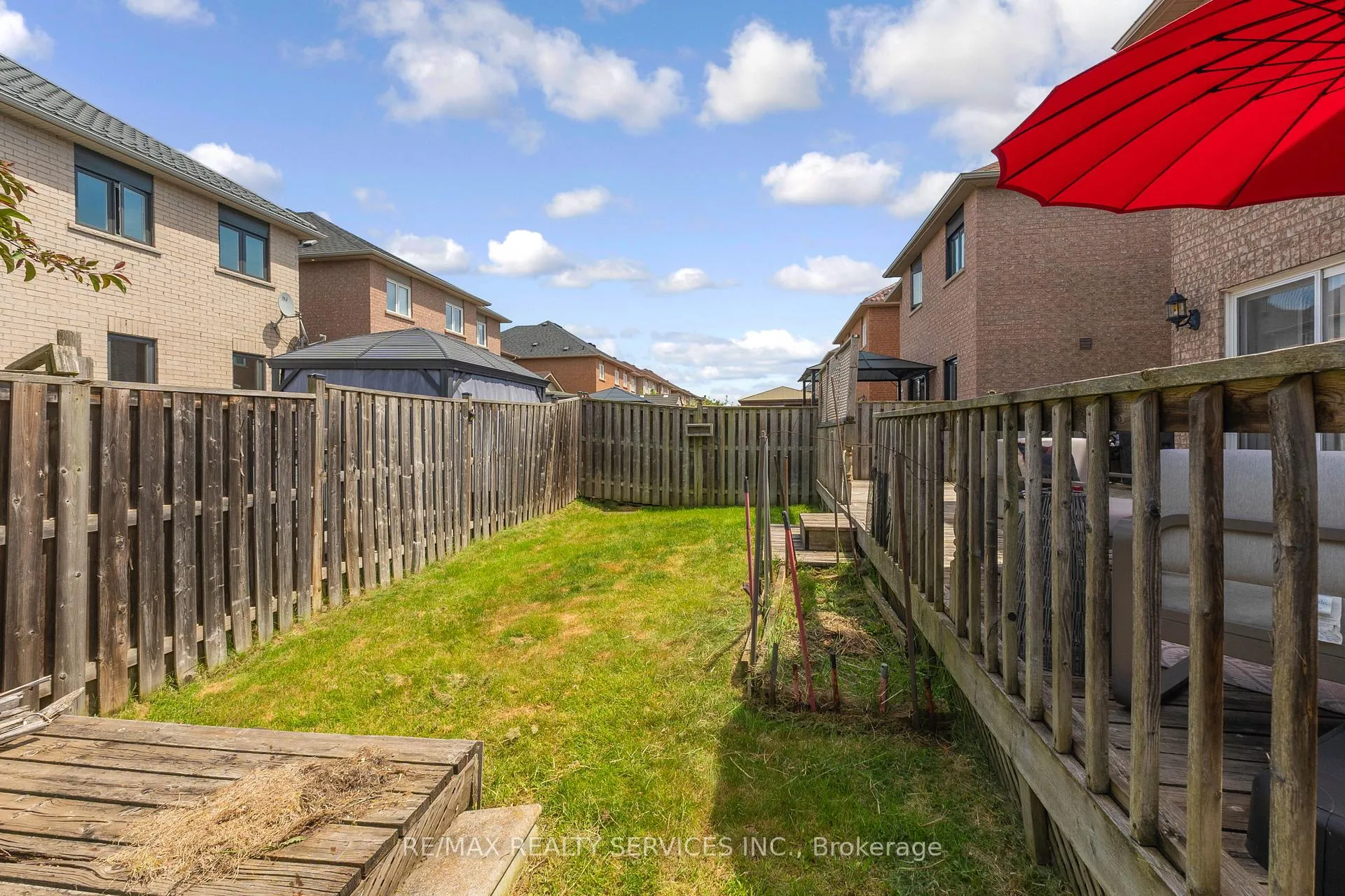 Photo 40 of 295 Queen Mary Drive, Brampton, Fletcher's Meadow — HOMEH
