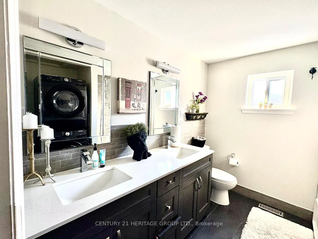 Photo 29 of Unit Main, 22 Cedar Crescent, Aurora, Aurora Village — HOMEH