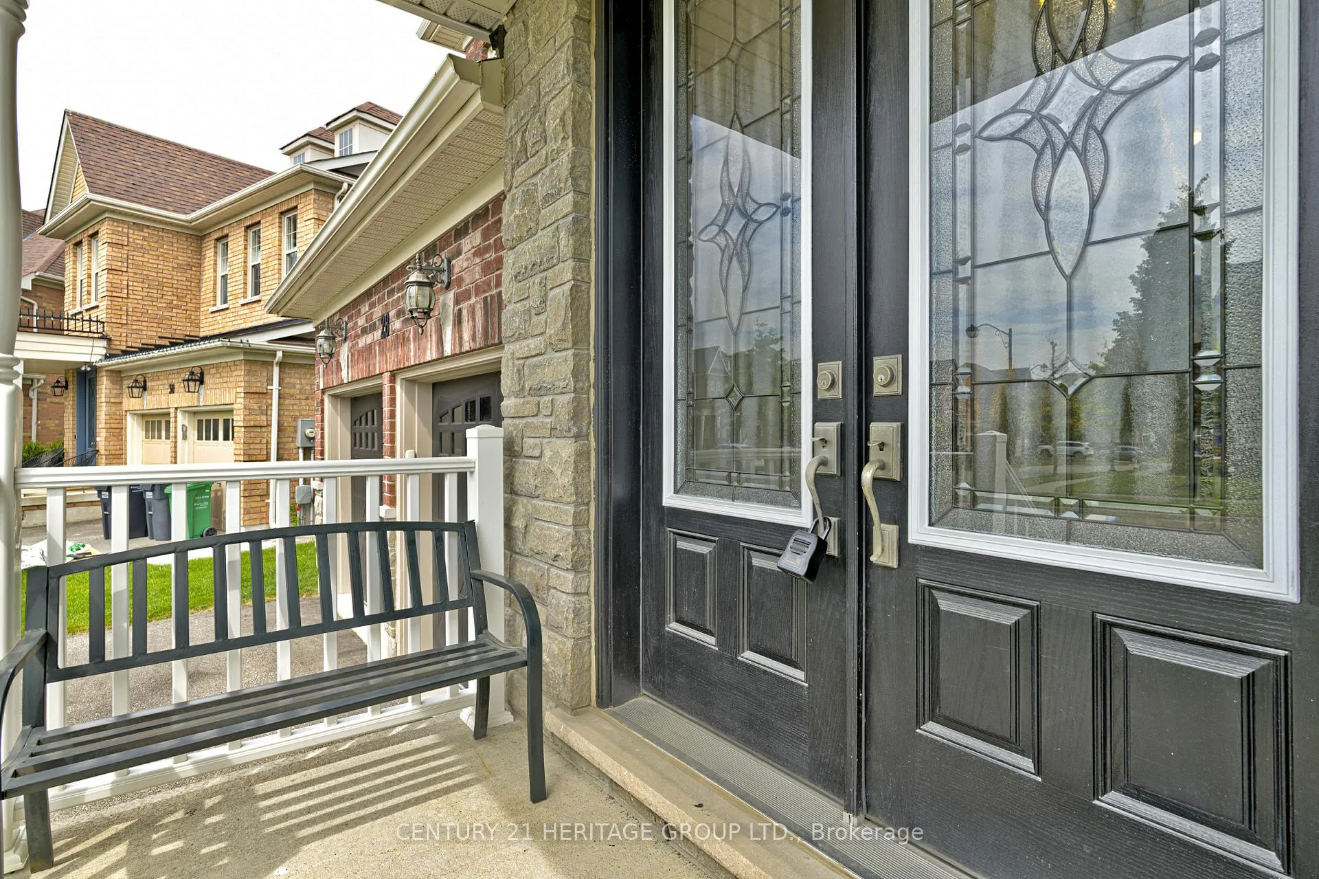 Photo 5 of 28 Boyces Creek Court, Caledon, Caledon East — HOMEH