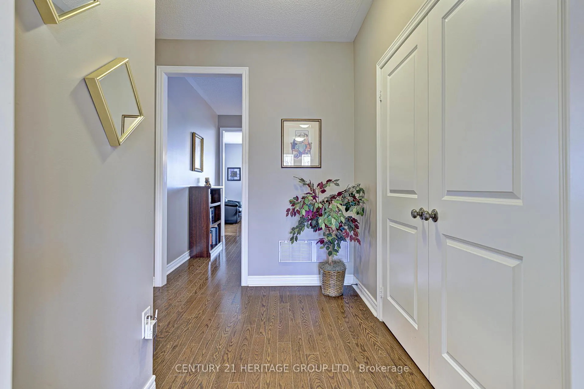 Photo 8 of 28 Boyces Creek Court, Caledon, Caledon East — HOMEH