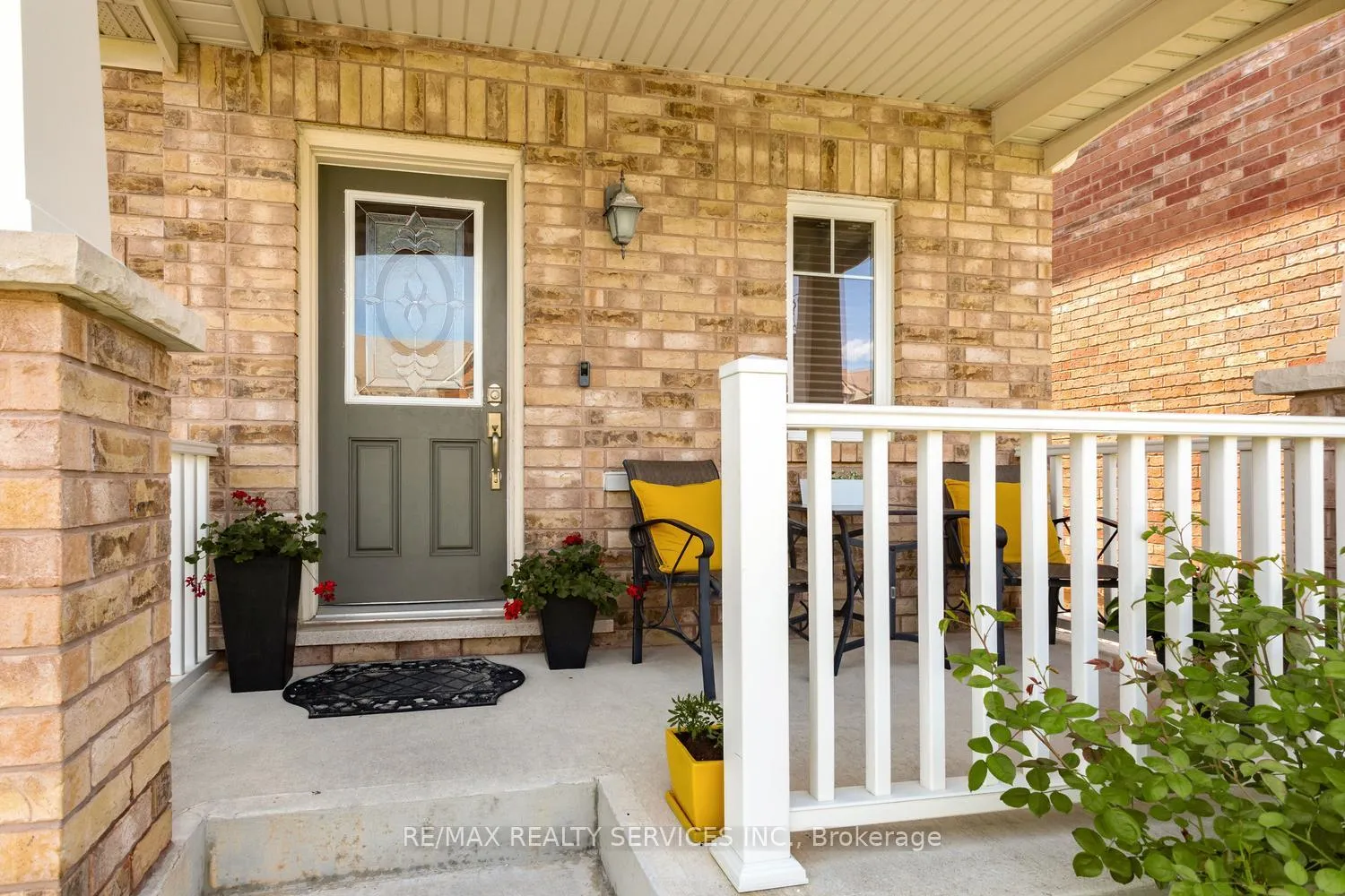 Photo 3 of 164 Mcdougall Cross, Milton, Harrison — HOMEH