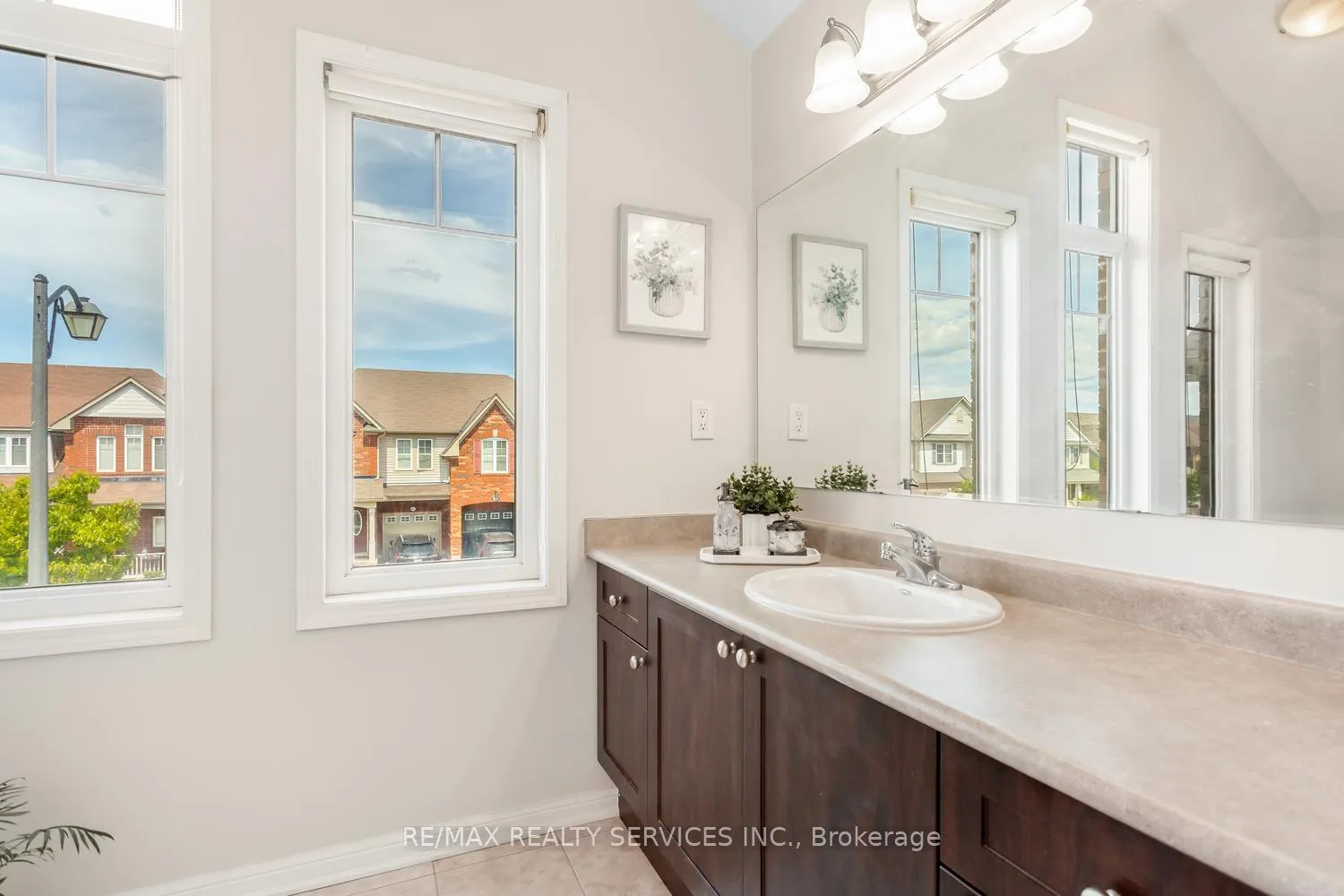 Photo 34 of 164 Mcdougall Cross, Milton, Harrison — HOMEH