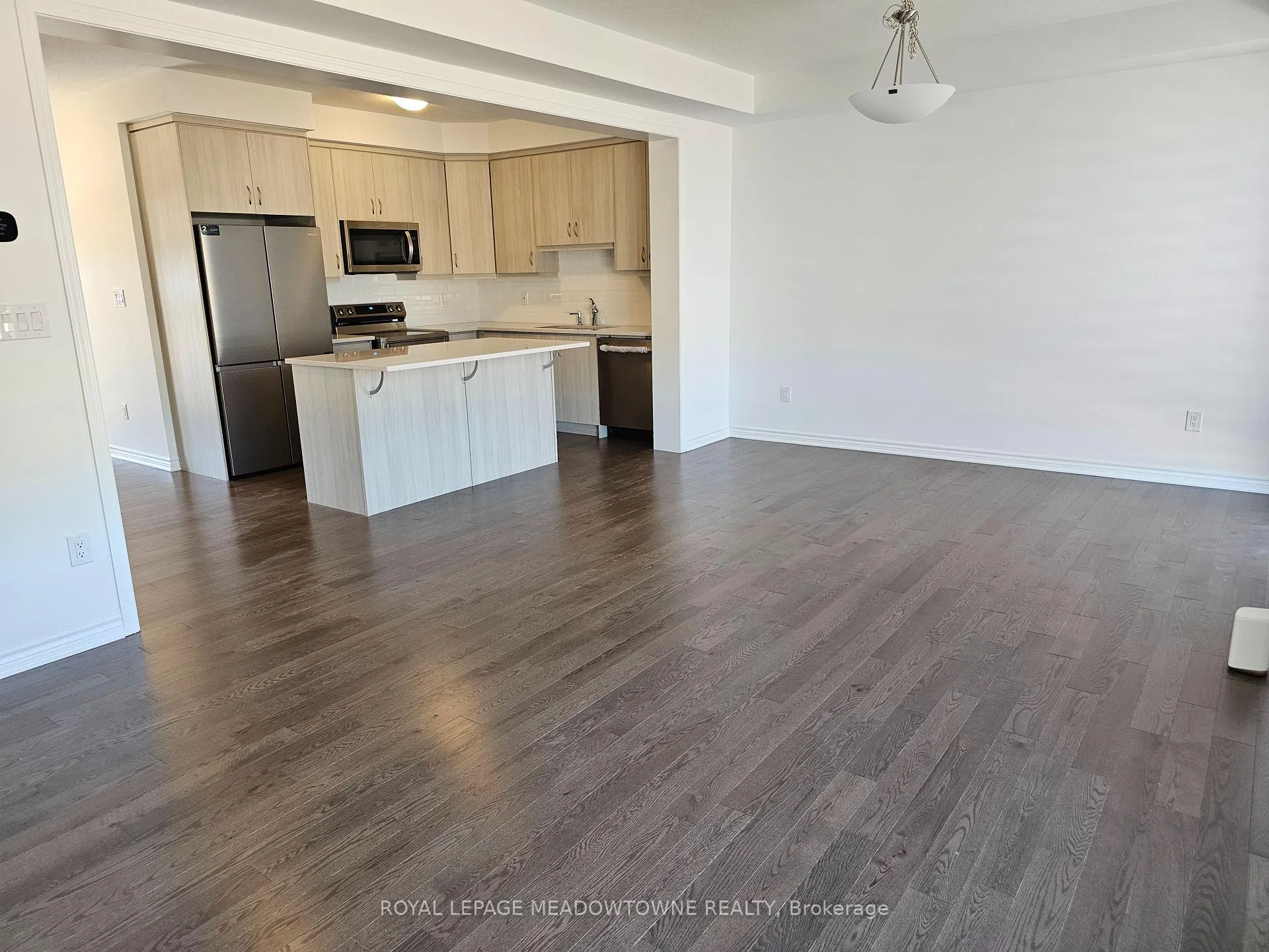 Photo 6 of 879 Amand Drive, Kitchener — HOMEH