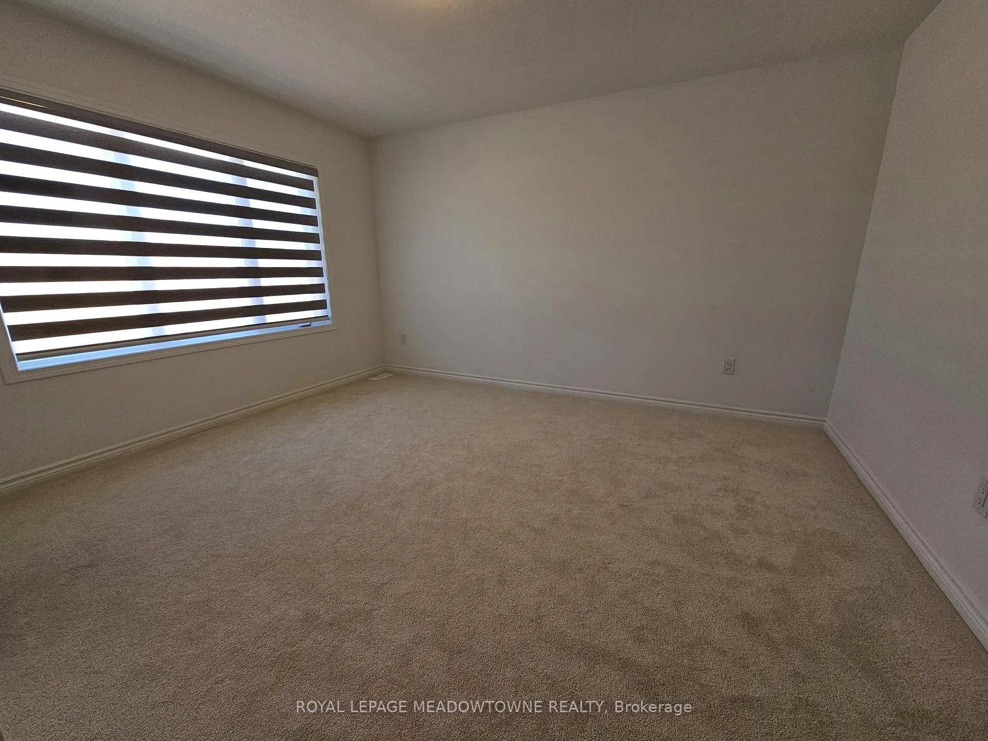Photo 12 of 879 Amand Drive, Kitchener — HOMEH