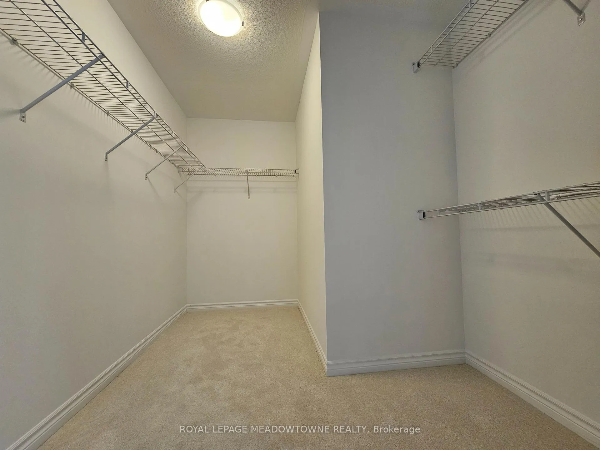 Photo 15 of 879 Amand Drive, Kitchener — HOMEH