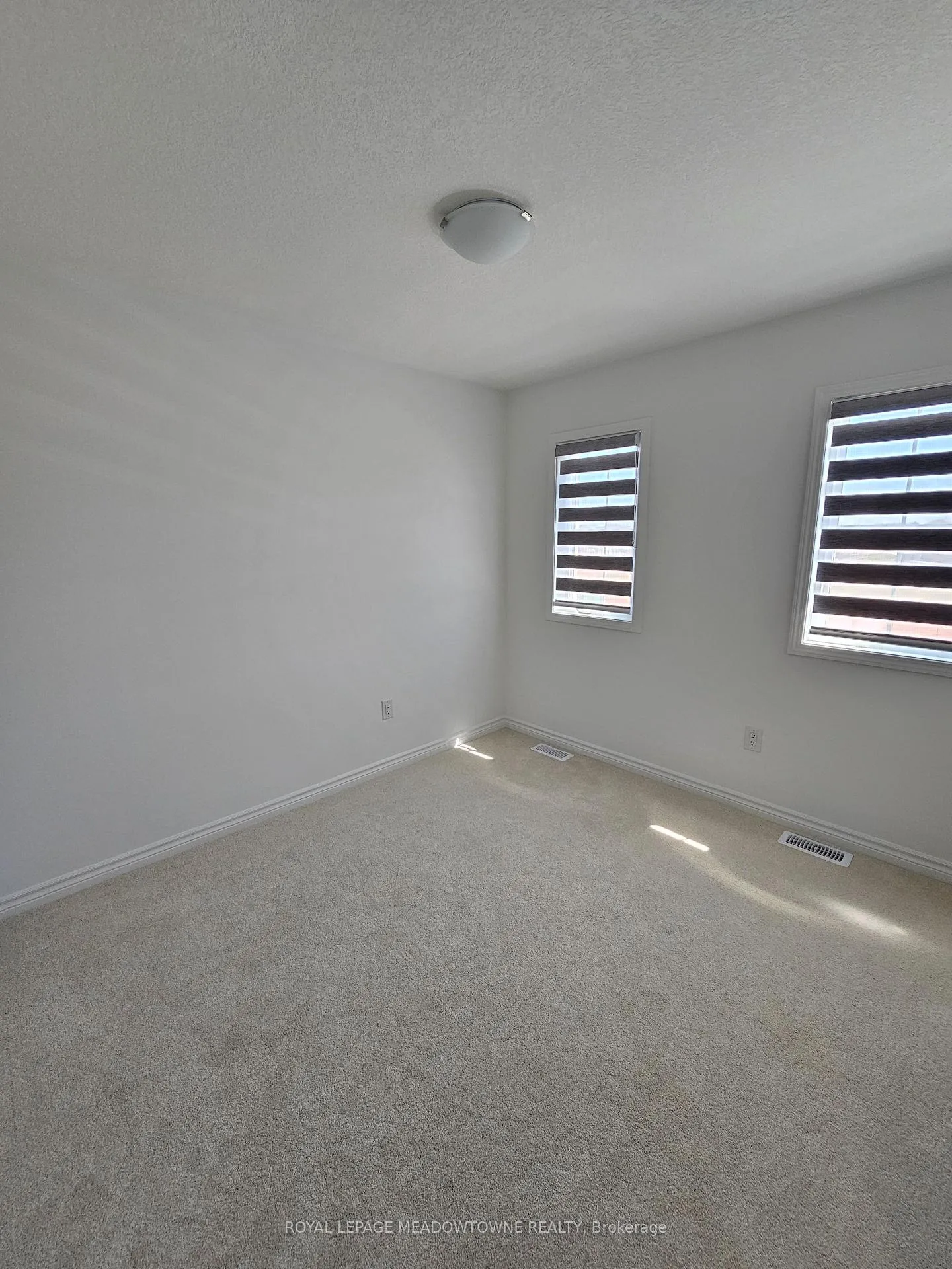 Photo 17 of 879 Amand Drive, Kitchener — HOMEH