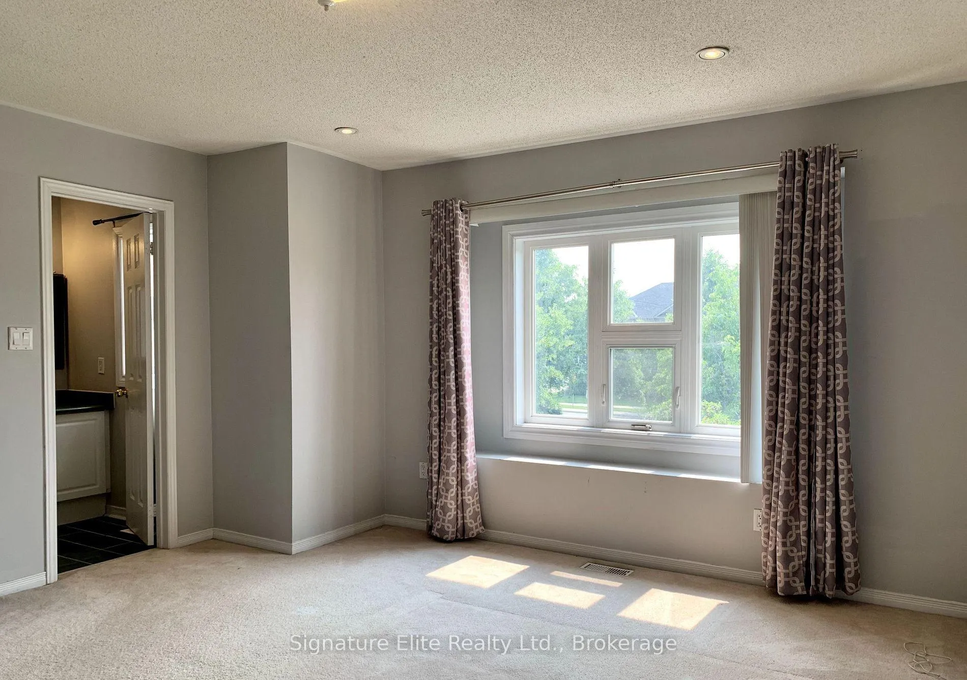 Photo 7 of 7 Castle Park Boulevard, Vaughan, Sonoma Heights — HOMEH
