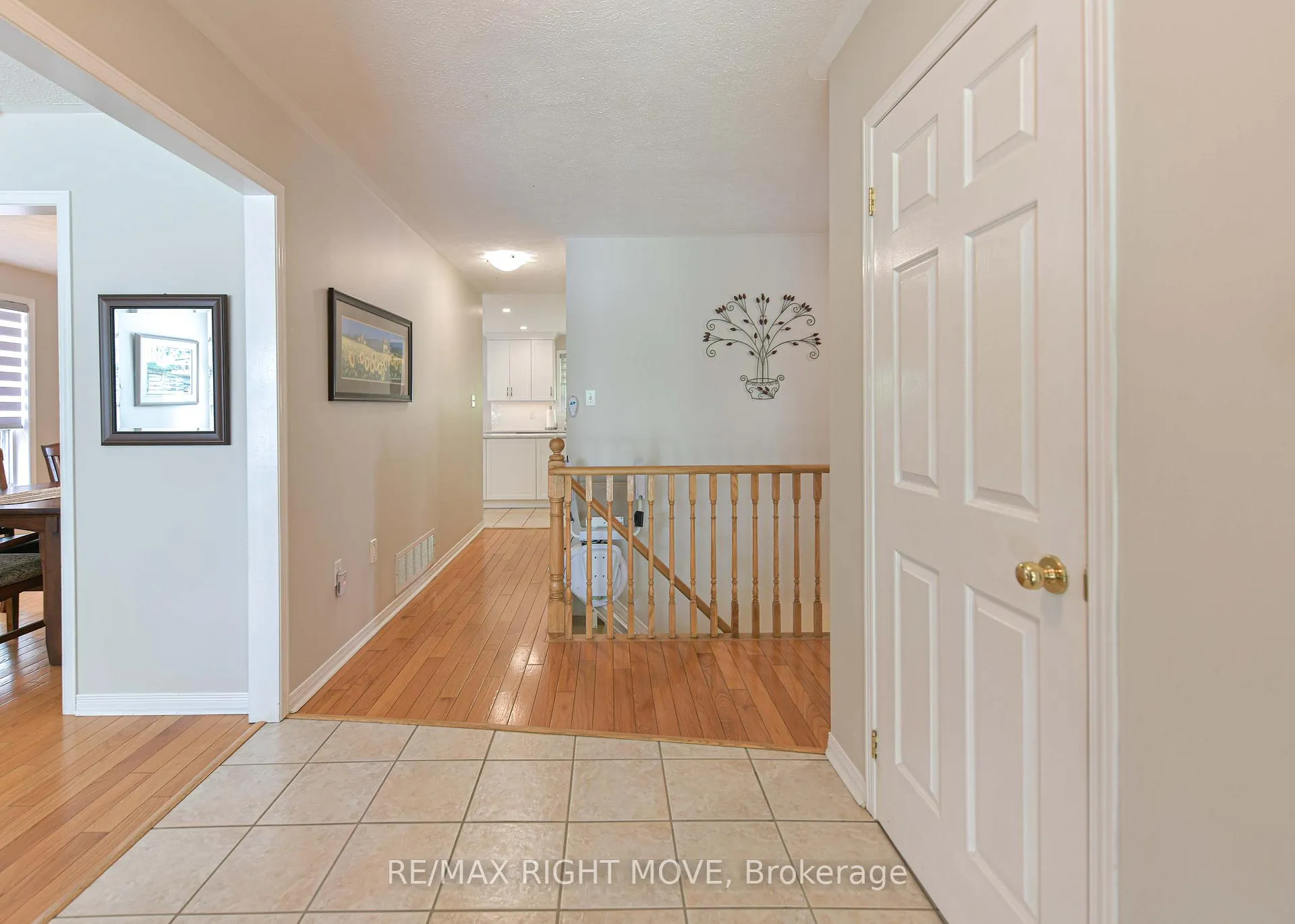 Photo 12 of 3170 Monarch Drive W, Orillia — HOMEH