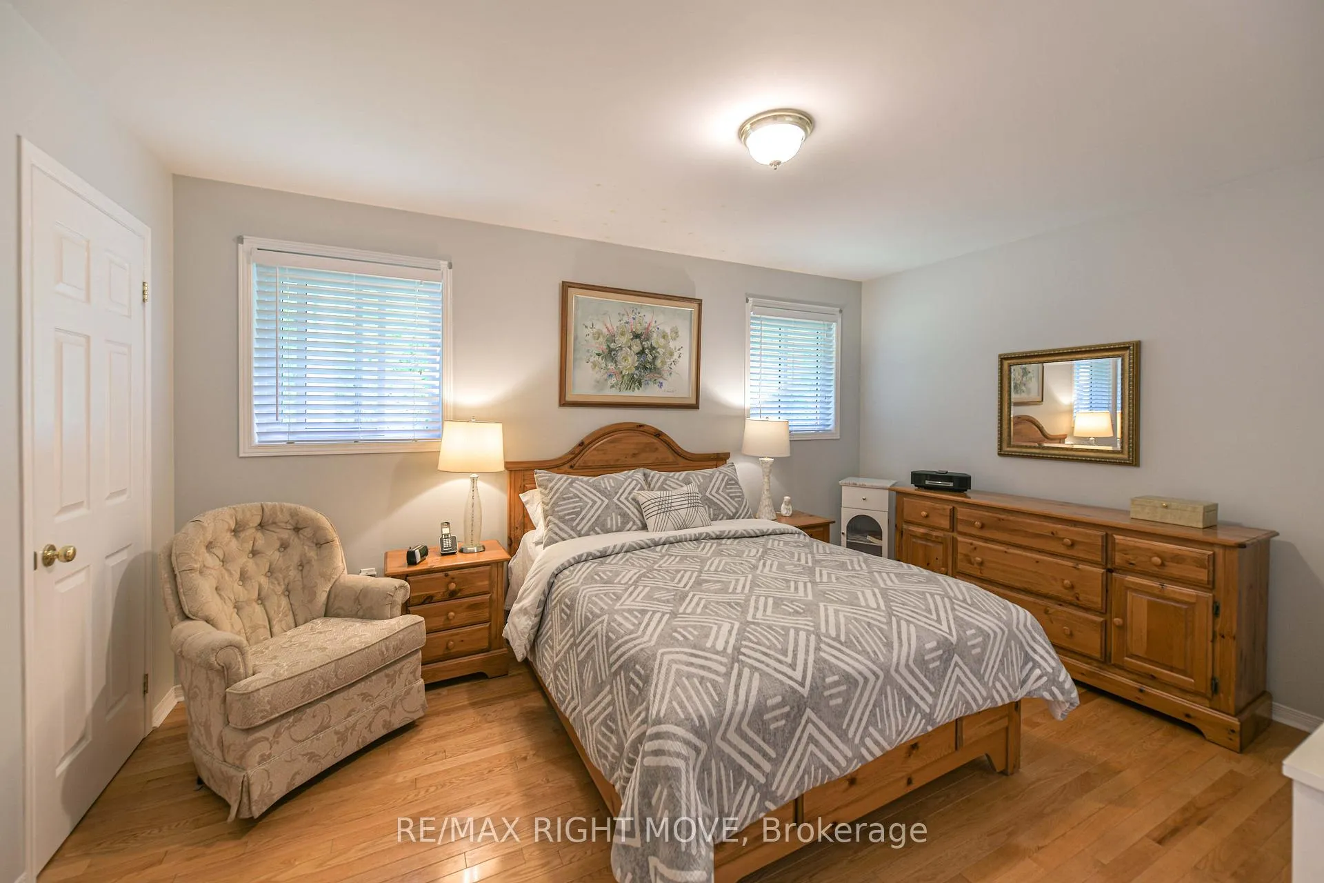 Photo 14 of 3170 Monarch Drive W, Orillia — HOMEH