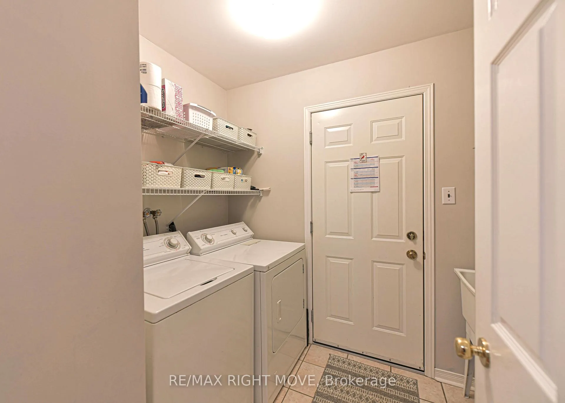 Photo 21 of 3170 Monarch Drive W, Orillia — HOMEH