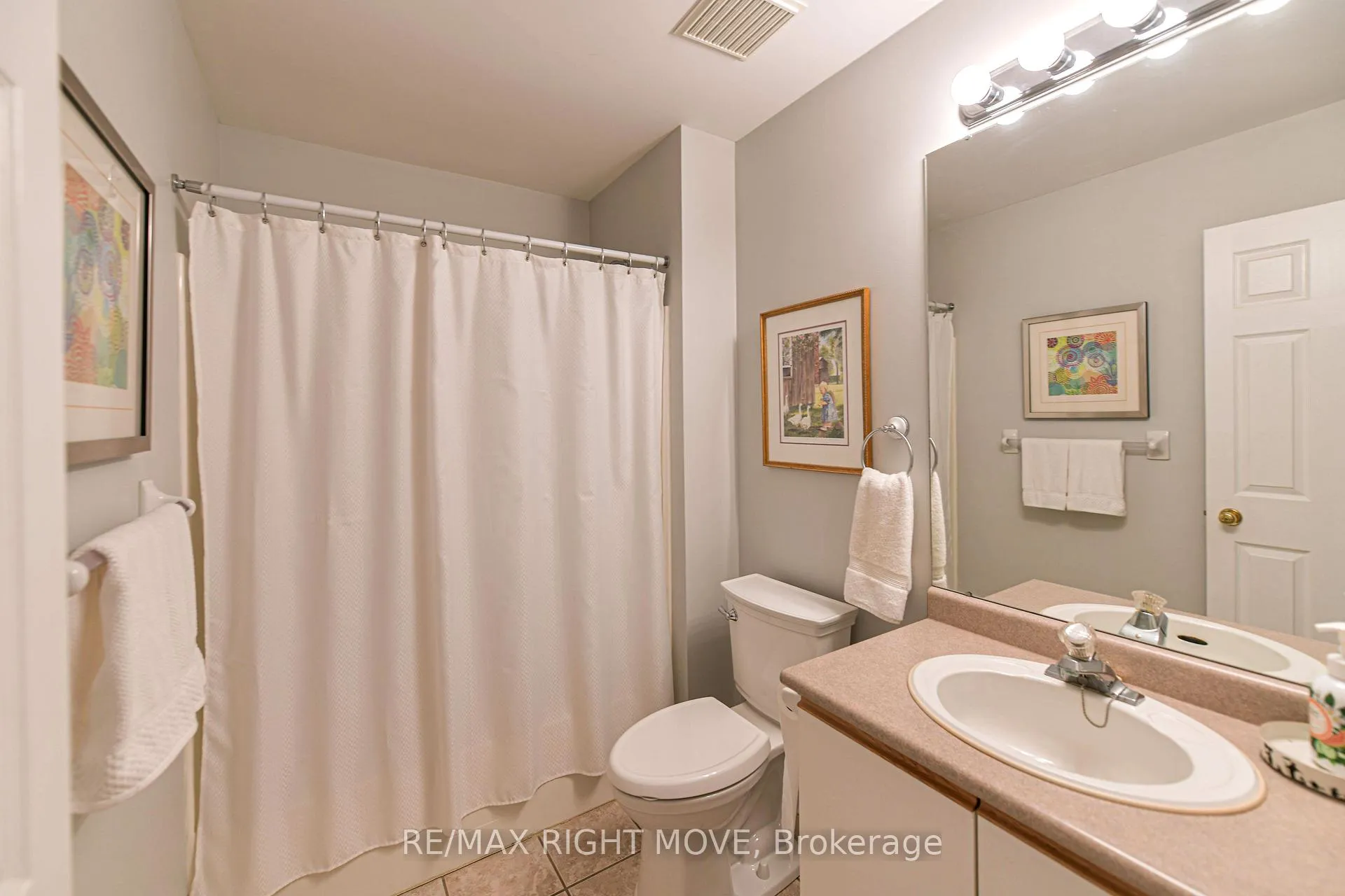 Photo 23 of 3170 Monarch Drive W, Orillia — HOMEH