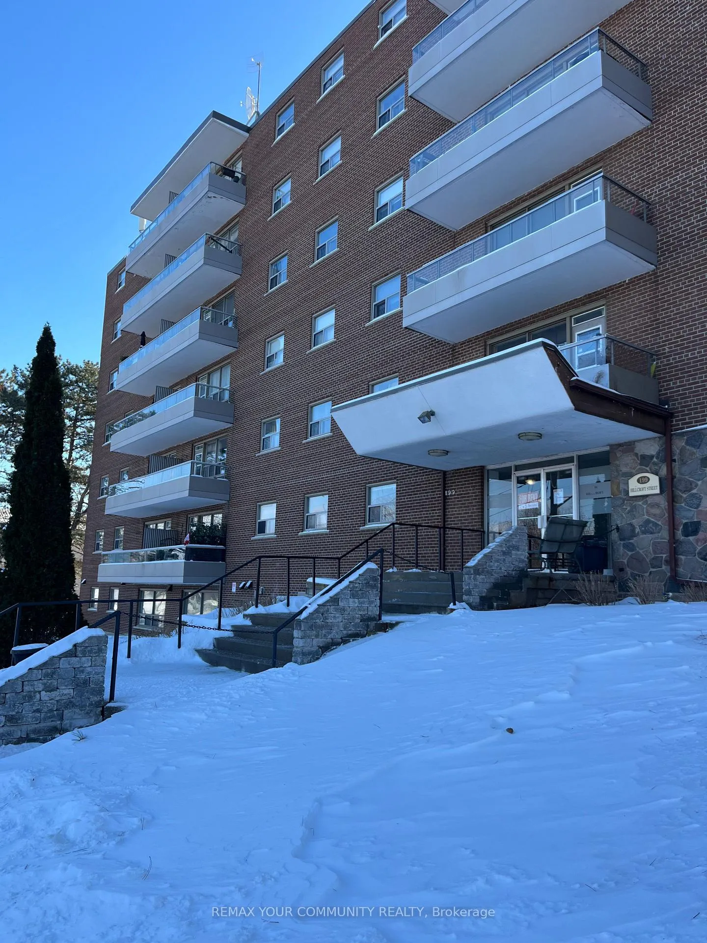 Front of Unit 156, 199 Hillcroft Street