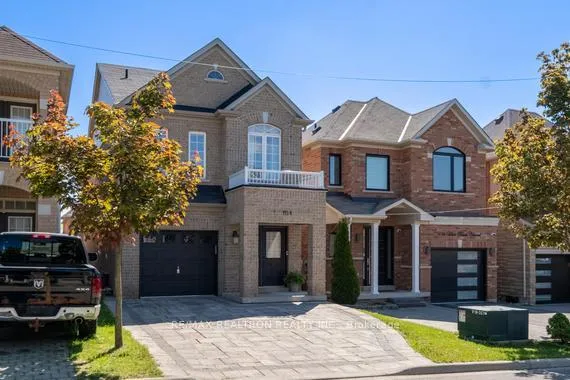 Photo 2 of 104 White Beach Crescent, Vaughan, Patterson — HOMEH
