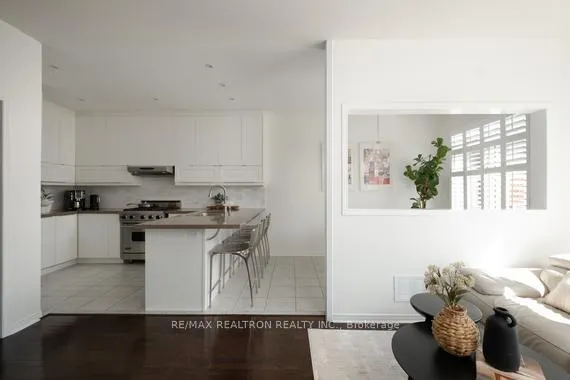 Photo 7 of 104 White Beach Crescent, Vaughan, Patterson — HOMEH